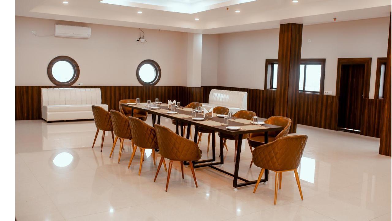 Hotel Dc Star Tarapith Exterior foto